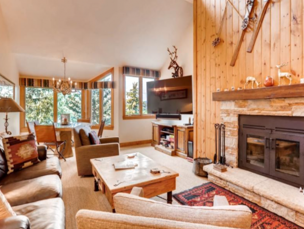 2 plus loft ski in Ski out